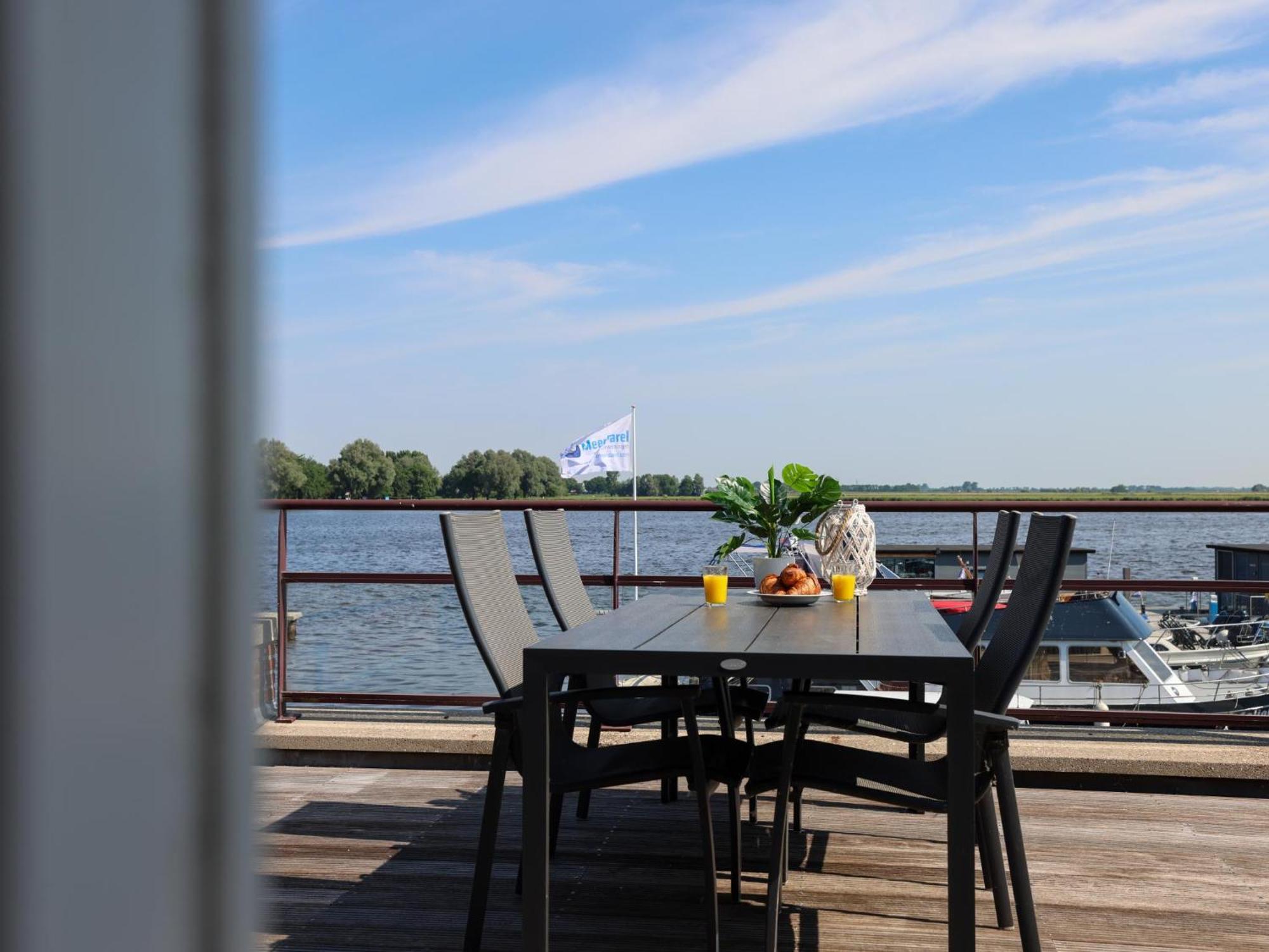Penthouse Villa Uitgeest Exterior photo